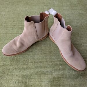 Common Projects Tan Suede Chelsea Boots